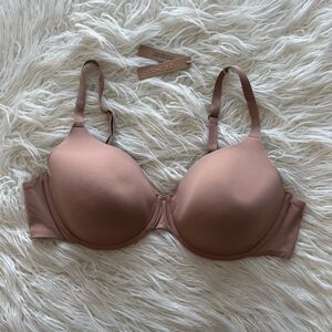Skims Fits Everybody T-shirt Demi Bra Sienna Size 44B